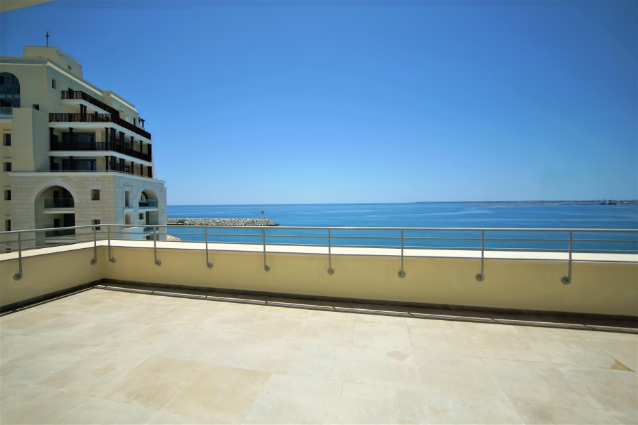 209556-apartment-for-sale-in-limassol-marina_full