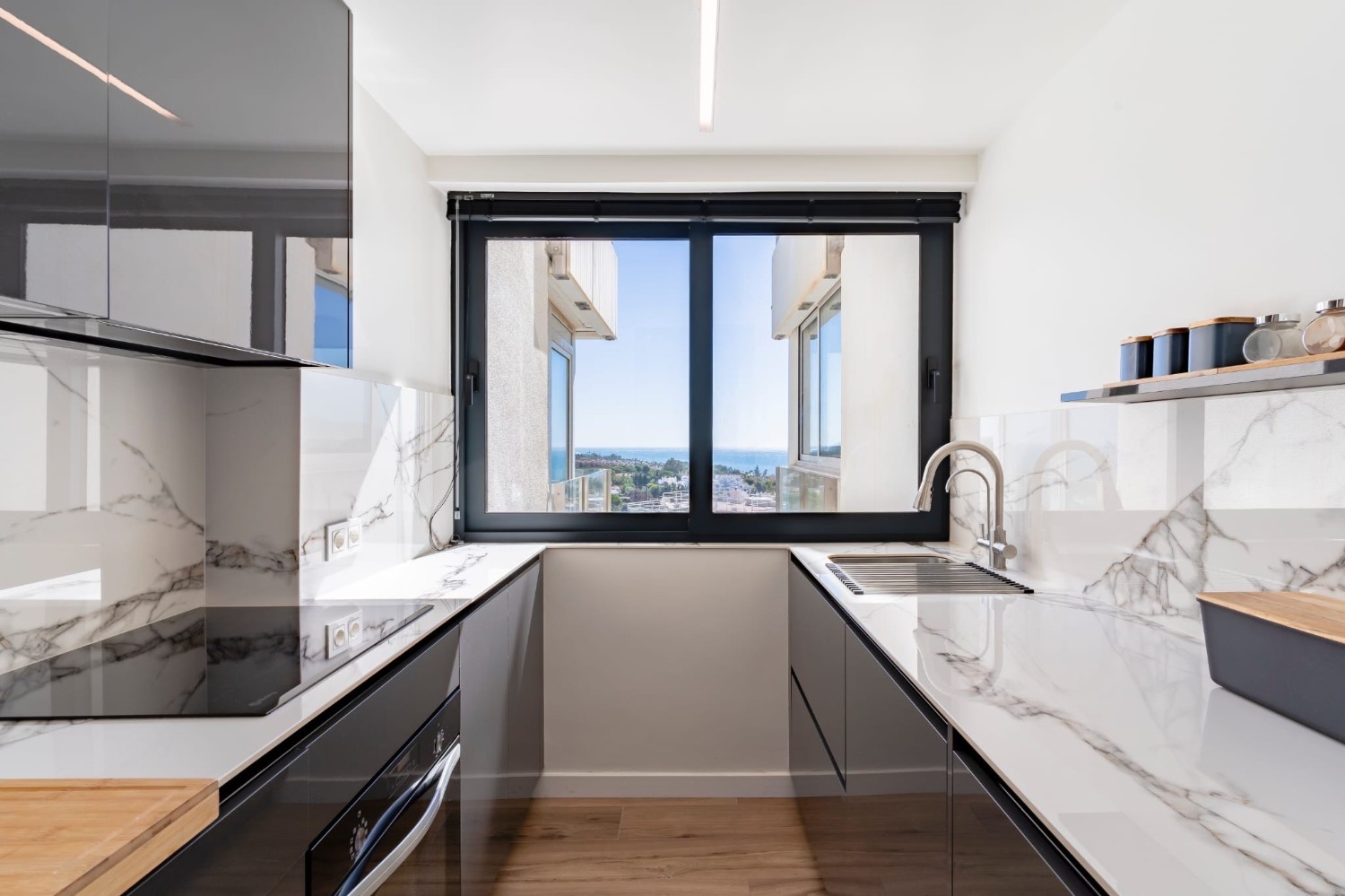 217b9992-21d4-4cc3-b7c0-c3c4e35893ca