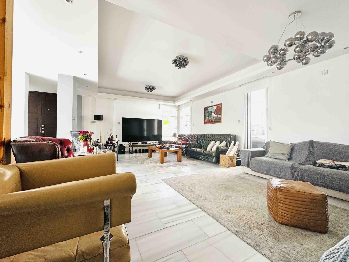 287a3fb4-7f40-4538-b3fd-4748b2a21133-copy-large