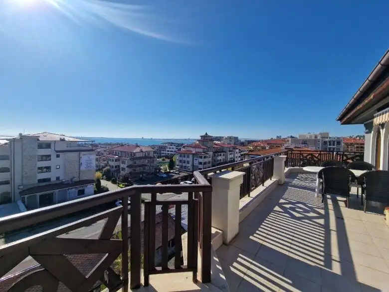 Bright sea view 1-bedroom apartment with large terrace in Royal Palm, St. Vlas. Perfect for relaxing.