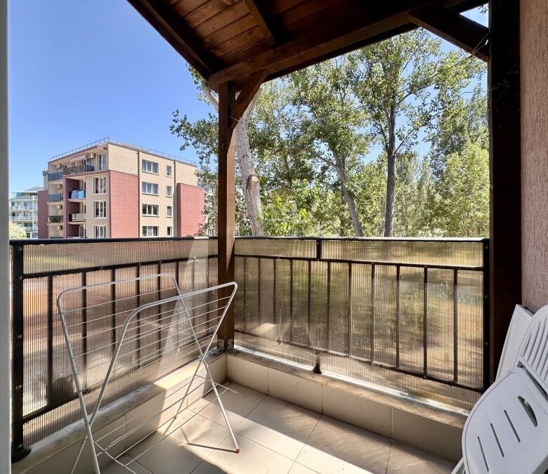 Pool view 1-bedroom apartment in Sunny Beach, Bulgaria. 60 sq.m. with balcony overlooking the pool a.