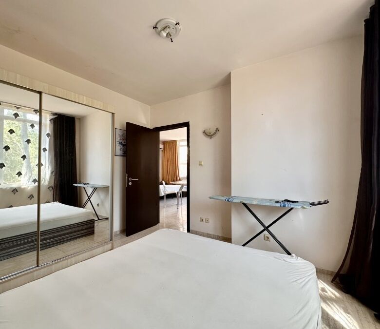 Bright 1-bedroom apartment with pool views in Sunny Beach, St. Sofia, 60 sq.m.