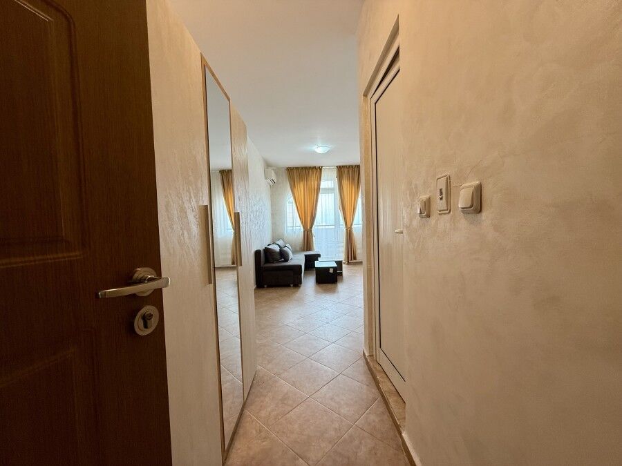 Sea view 1-bedroom apartment in Ravda, close to the beach, with modern interior and spacious living.