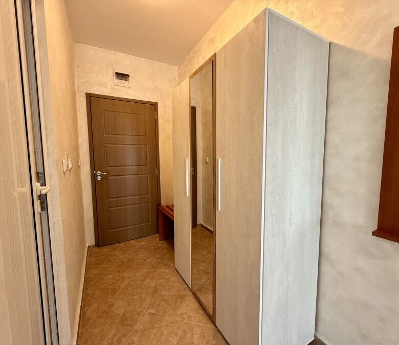 Interior view of a 1-bedroom sea view apartment in Ravda, close to the beach.