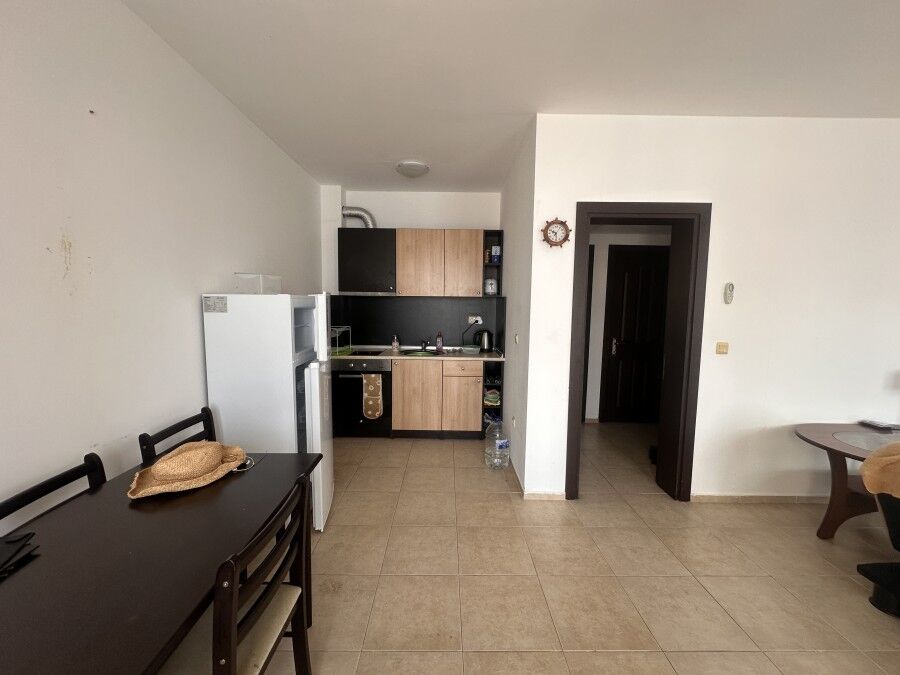 Bright 2-bedroom apartment with large veranda and direct pool access in Nessebar View complex.