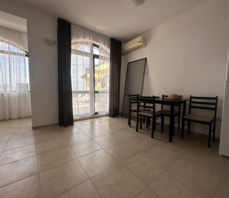 Bright 2-bedroom apartment with large veranda and direct pool access in Nessebar View complex.