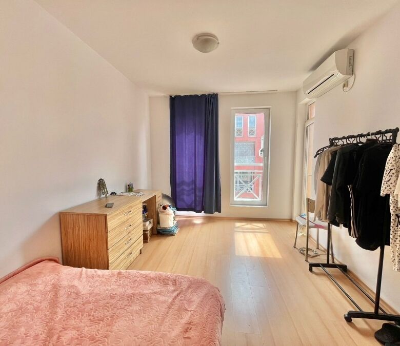 Bright 2-bedroom fully furnished apartment, 73 sq.m., sunny day, close to the sea, ideal for comfort.