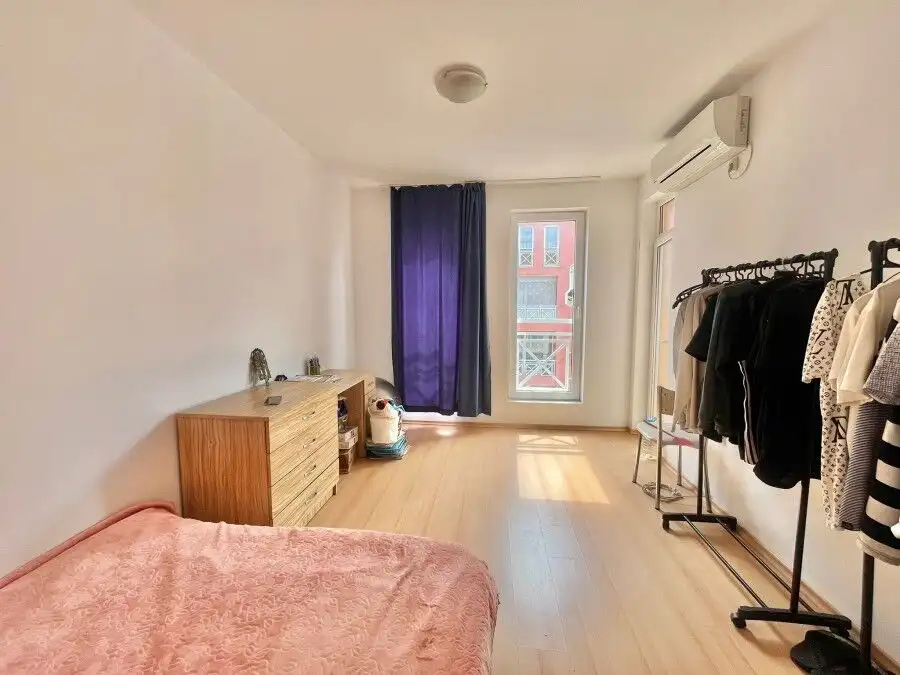 Bright 2-bedroom fully furnished apartment, 73 sq.m., sunny day, close to the sea, ideal for comfort.