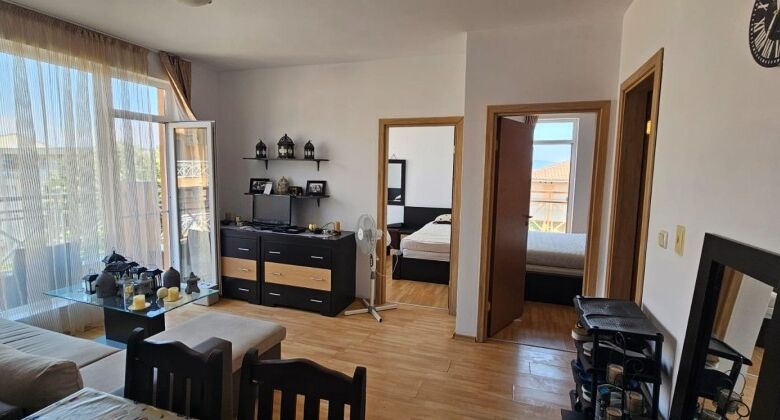Bright 2-bedroom apartment with panoramic views, three terraces, and spacious living areas. Perfect.