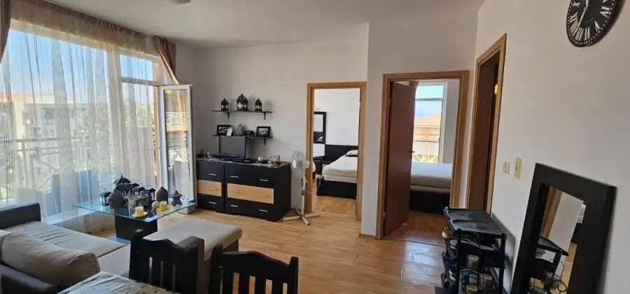 Bright 2-bedroom apartment with panoramic views, three terraces, and spacious living areas. Perfect.