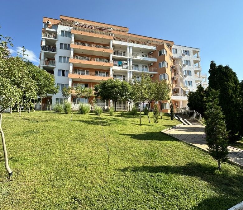 Studio apartment, 50 sq.m., at Imperial Fort Club, Sveti Vlas, close to the sea.