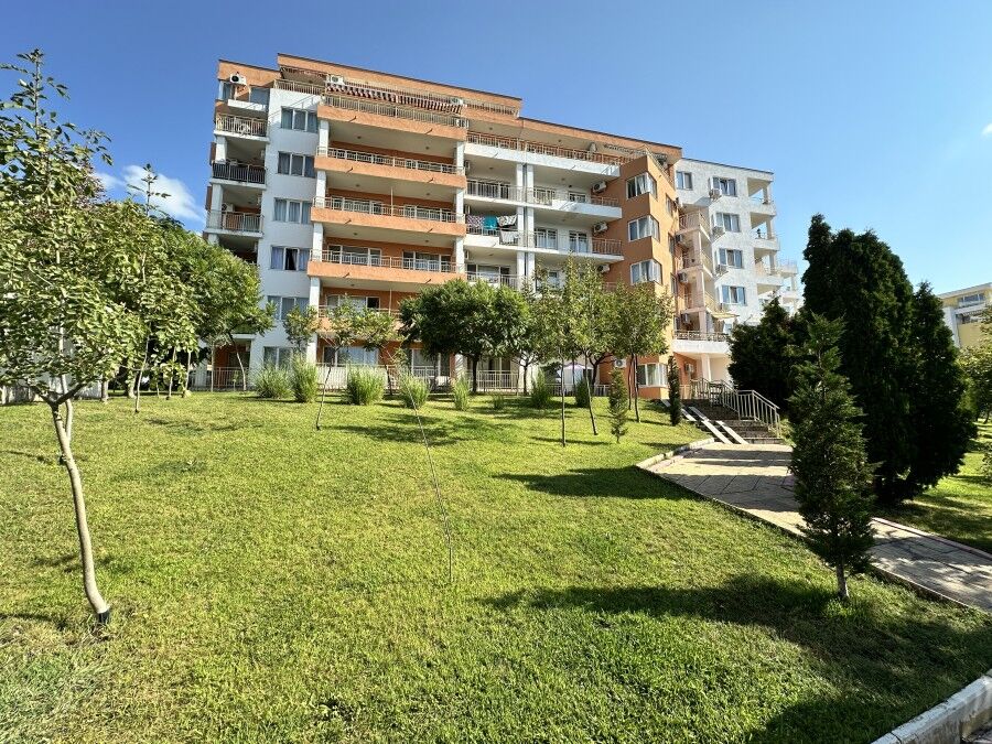 Studio apartment, 50 sq.m., at Imperial Fort Club, Sveti Vlas, close to the sea.
