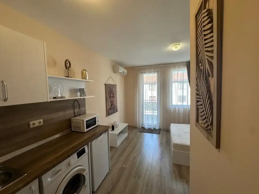Comfortable studio with modern furnishings in Apollon apartments, Ravda, perfect for short or long s.
