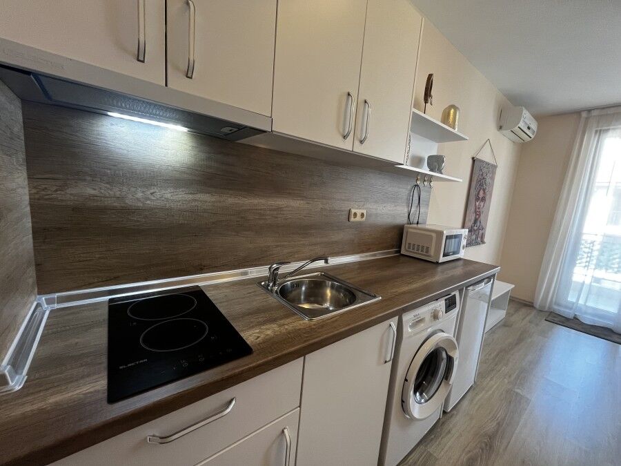 Beautiful studio apartment in Ravda, 31 sq.m. Cozy kitchen with modern appliances in Apollon apartments, Ravda.