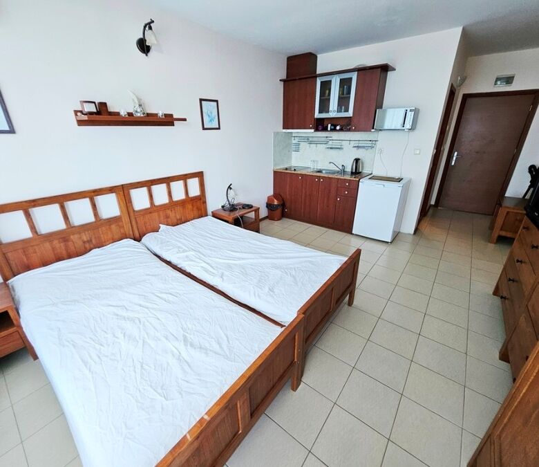 Fully furnished studio apartment of 41 sq.m. in Esperanto hotel near Sunny Beach and Nessebar.
