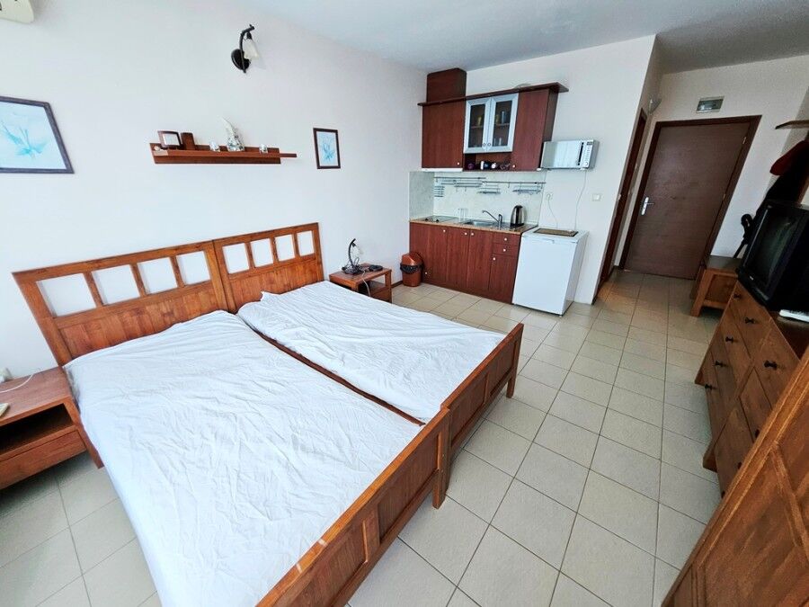 Fully furnished studio apartment of 41 sq.m. in Esperanto hotel near Sunny Beach and Nessebar.