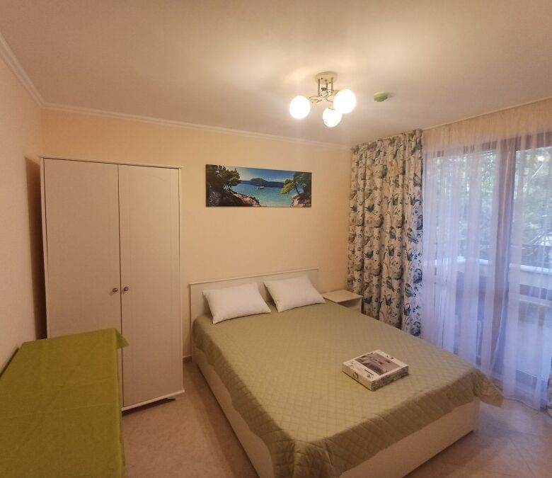 Apartment with 2 bedrooms and pool view in Cascadas Family Resort.