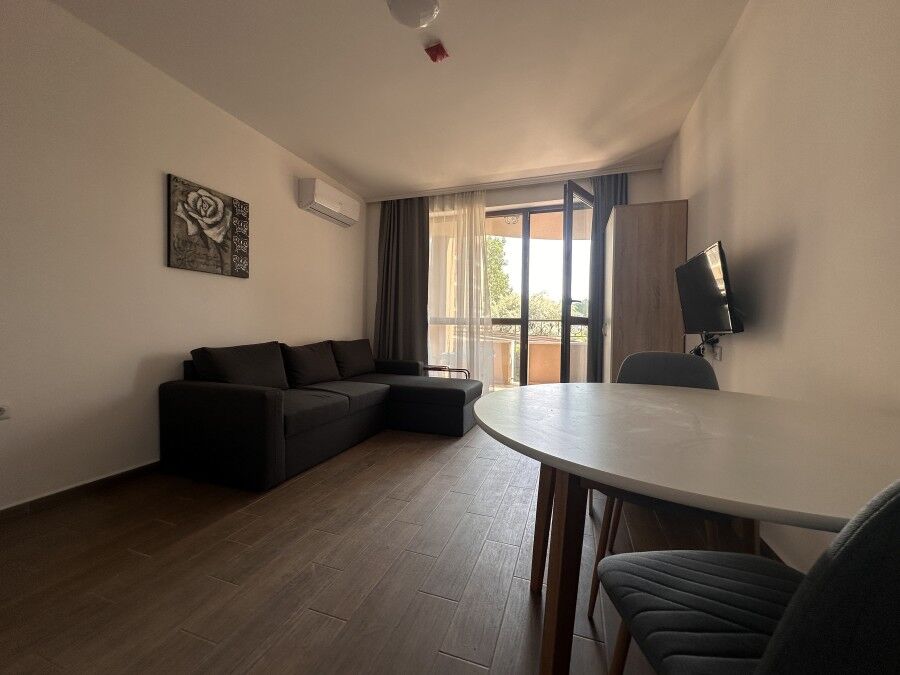 Studio apartment with new furniture, 40 sq.m., in Cascadas Family Resort.