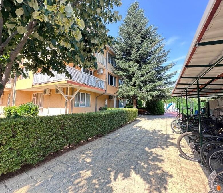 Modern furnished maisonette with 2 bedrooms, 91 sq.m., located in Robinson Gardens, Sunny Beach.