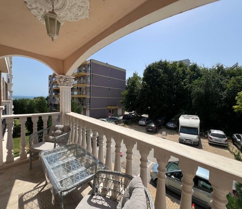 Sea view studio apartment, 44 sq.m., in top complex Valencia Gardens, Nessebar, Bulgaria.