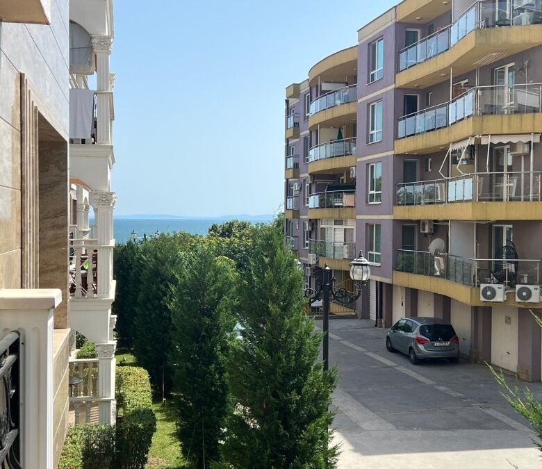 Sea view studio apartment, 44 sq.m., in top complex Valencia Gardens, Nessebar, Bulgaria.