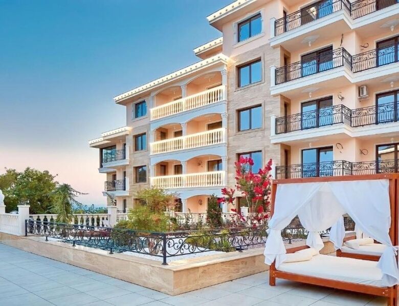 Sea view studio apartment, 44 sq.m., in top complex Valencia Gardens, Nessebar, with modern amenitie.