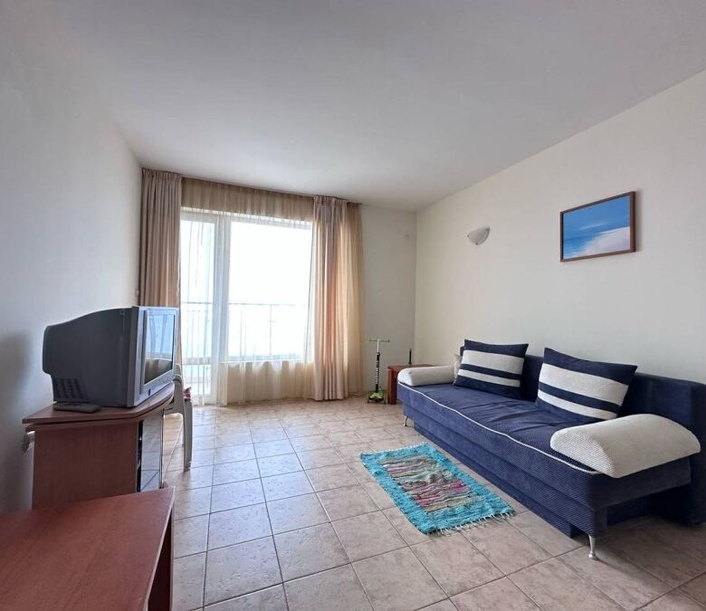 Bright sea view apartment with balcony in Coral Beach, St. Vlas, 77 sq.m.