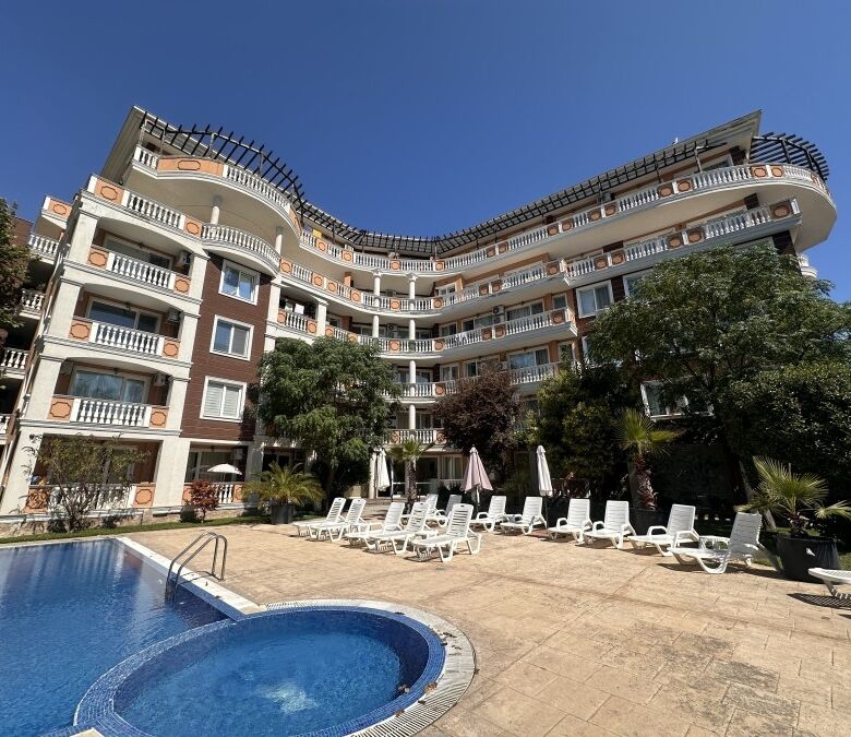 Sunny 1 BED apartment in Villa Aria, Sunny Beach, 70 sq.m., with pool and central location.