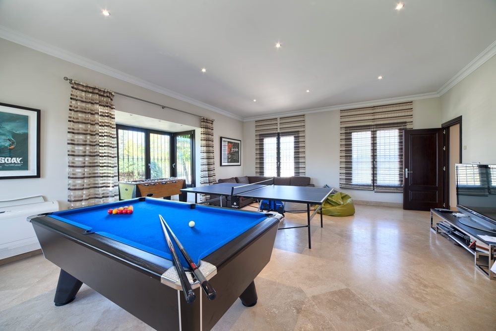 35-entertainment-room