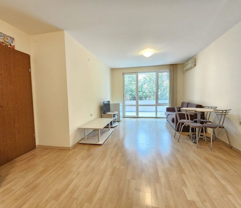 Spacious 1-bedroom apartment with sea view in Privilege Fort, Elenite Resort.
