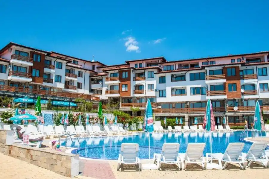 Spacious studio apartment in Gardenia Hills, Sunny Beach, featuring a pool and outdoor amenities for.