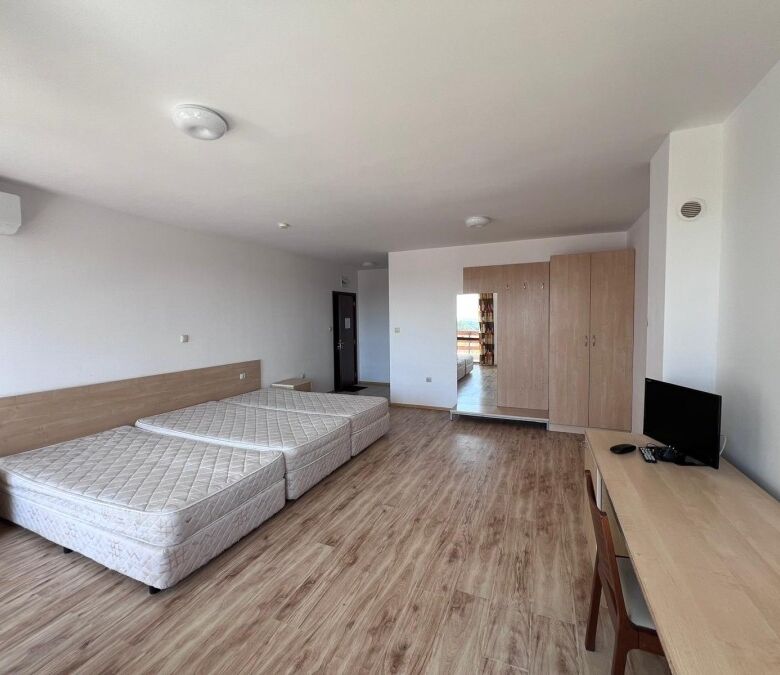 Bright studio apartment with 60 sq.m. in Gardenia Hills near Sunny Beach. Modern furnishings and ope.