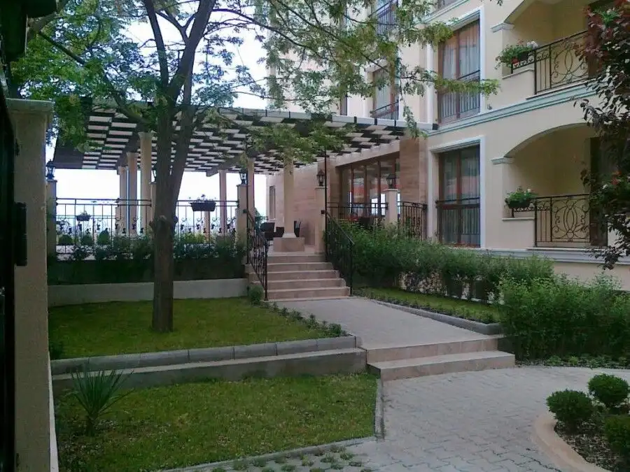 Modern 1-bedroom apartment in Sunny Beach, 600m from the beach, fully furnished and located in Seaso.