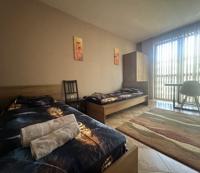 Spacious 3-bedroom apartment with pool view at Cascadas Family Resort, Sunny Beach.