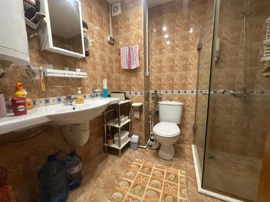 Bright bathroom with shower in Semiramida Gardens, Sunny Beach.
