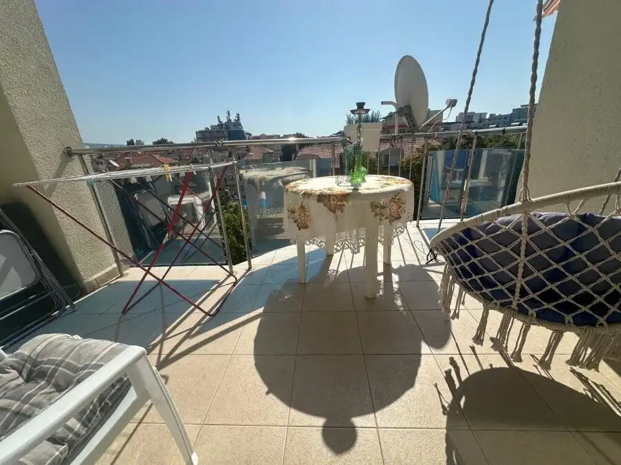 Bright studio with pool view in Semiramida Gardens, Sunny Beach.