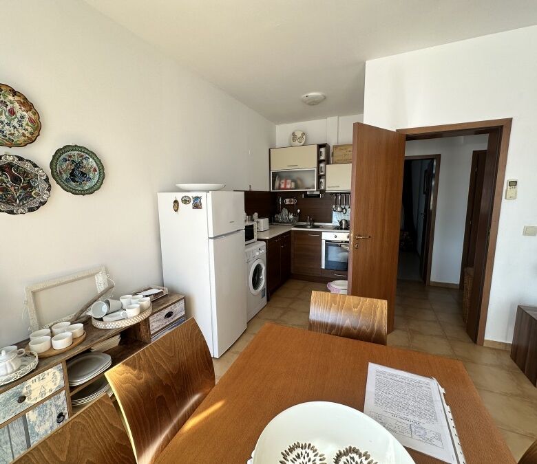 Bright 2-bedroom furnished apartment near Sunny Beach and Kosharitsa, offering scenic Nessebar views.