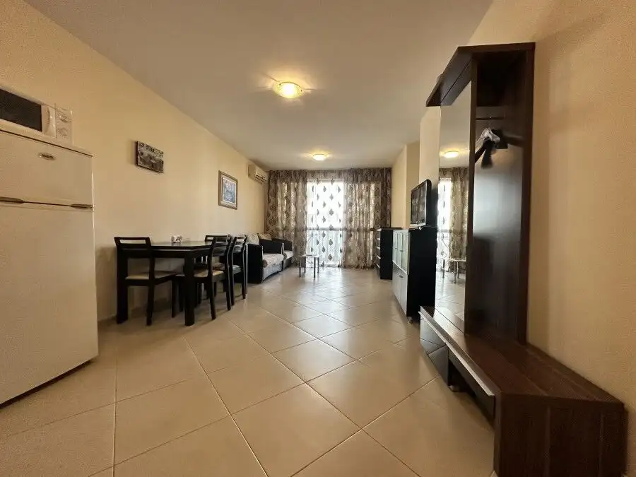 Spacious 1-bedroom apartment in Kalia, Sunny Beach, 250m from the sea.