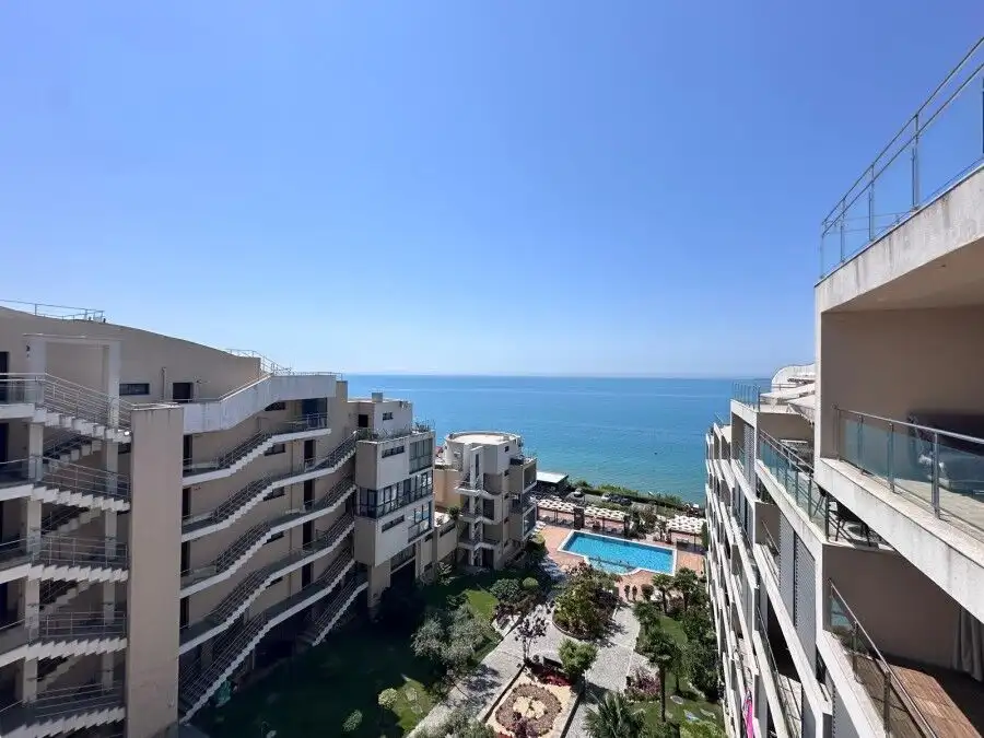 Sea view 1-bedroom apartment near the beach in Sveti Vlas, Bulgaria, with modern amenities and balco.