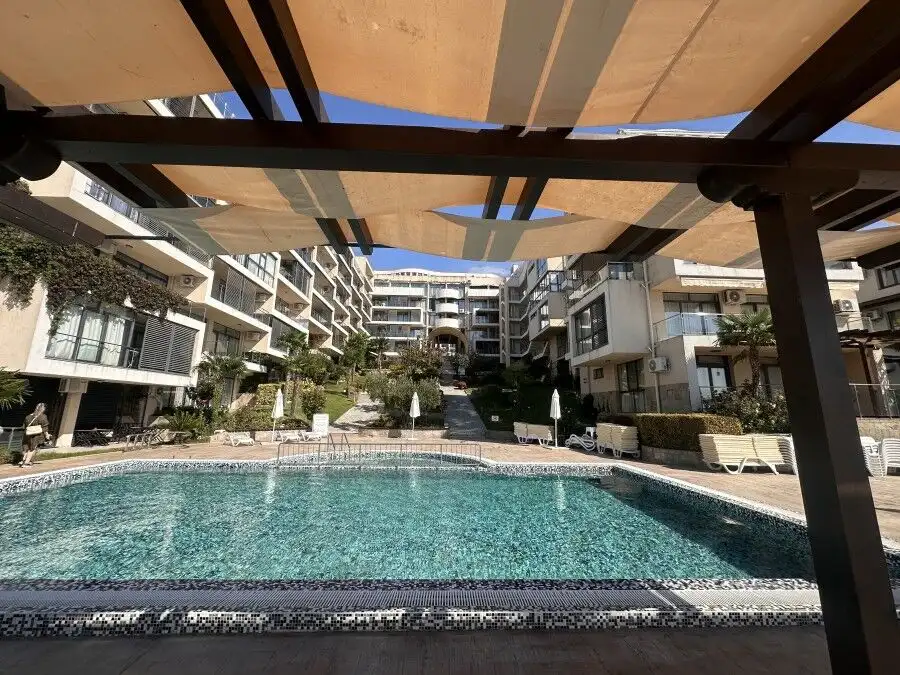Modern 1-bedroom apartment near the sea in Dolce Vita 2, Sveti Vlas, offering stunning sea views and.