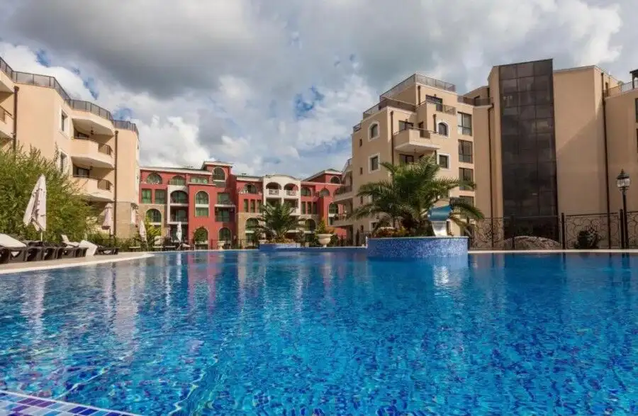 Sea view 1-bedroom apartment in Millennium 2, Sveti Vlas, just 150m from the beach. Modern amenities.