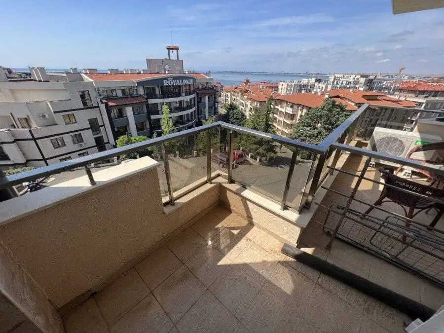 Sea view 1-bedroom apartment in Sveti Vlas, 61 sq.m., located in Millennium 2, just 150 m from the b.