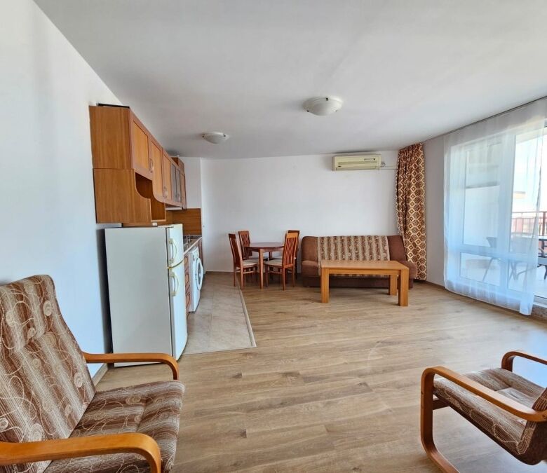 Sea view 2-bedroom top floor apartment with large terrace in Riviera Fort Ravda.