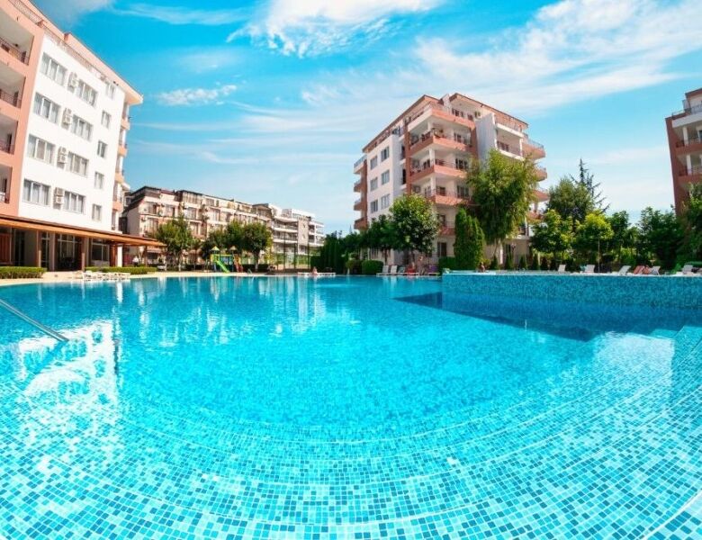 Modern 1-bedroom sea view apartment in Riviera Fort, Ravda, with pool and nearby beach access.