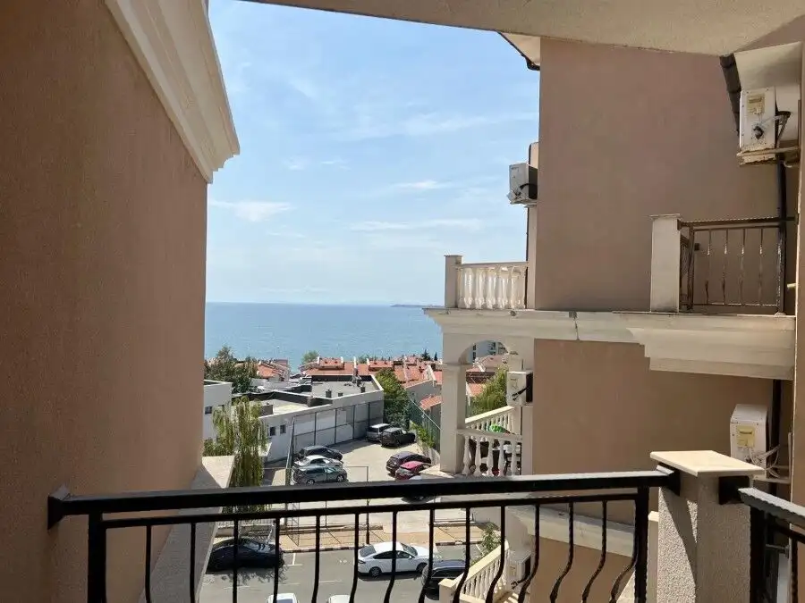 Sea view apartment in Sveti Vlas, Bulgaria, close to the beach, offering modern living in a prestigi.
