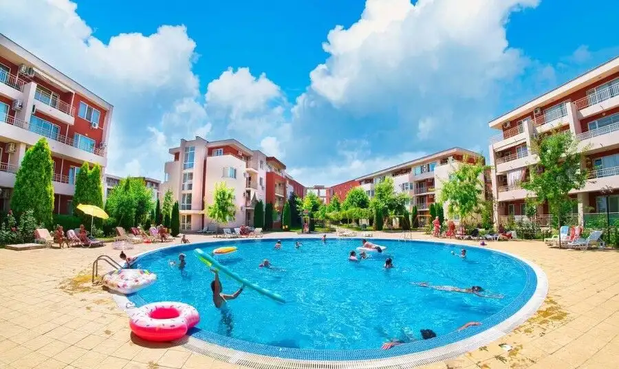 Furnished studio apartment with 2 balconies, 54 sq.m., located in Nessebar Fort Club, ideal for comf.