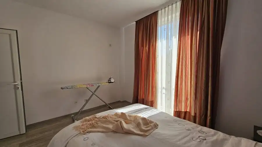 Bright, nicely furnished 54 m2 apartment in Golden Day 2, Sunny Beach, just 500m from the sea. Perfe.