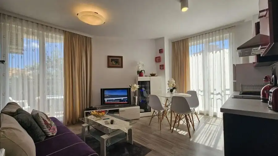 Comfortable 1-bedroom apartment with modern furnishings in Sunny Beach, just 500m from the sea.