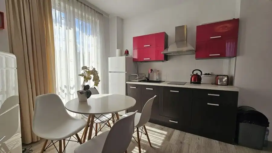 Cozy 1-bedroom apartment with modern furnishings in Sunny Beach, close to the sea.
