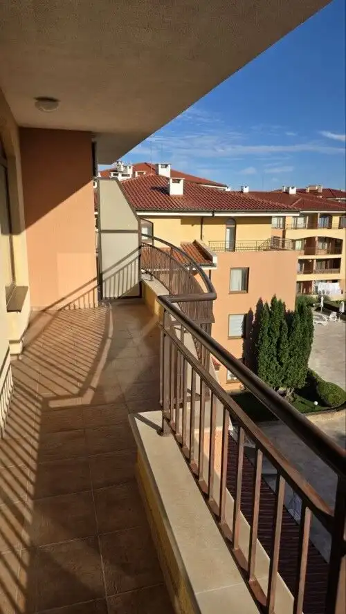 Balcony with sea views in Panorama Dreams Sveti Vlas, 65 sq.m. top-floor apartment near the sea.